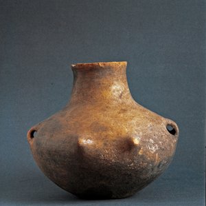 先史時代、リナルドネ（モンテフィアスコーネ）の文化：リナルドネのネクロポリスから出土したテラコッタ製の花瓶。銅の時代。新石器時代。紀元前2200年。ローマ、国立先史時代・民族誌博物館ルイジ・ピゴリーニ。