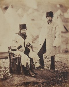 1855年のクリミア戦争に関連した52枚の写真のアルバムからのブラウンキャプテンキャプテン4（女王の所有）冬のドレスの軽竜騎兵と召使いの連隊