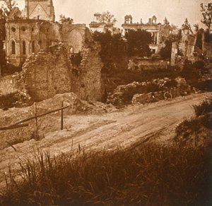 台無しにされた教会およびシャトー、フランス、c1914-c1918